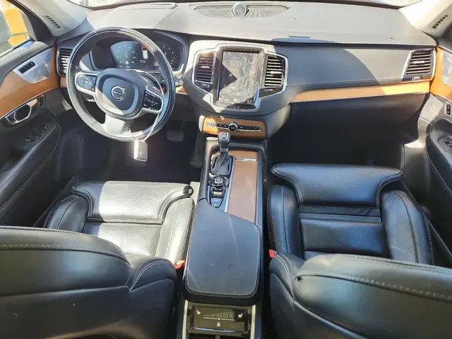 VOLVO XC90 2019
