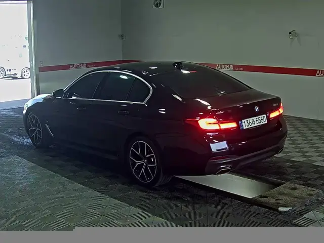 BMW 530I M SPORTS PACK 2023