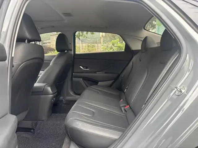 HYUNDAI ELANTRA ELITE 2021