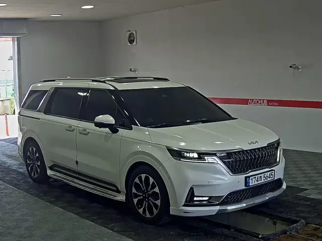 KIA CARNIVAL SIGNATURE 2023