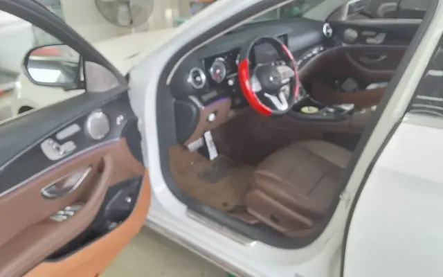 MERCEDES-BENZ E-CLASS 2019