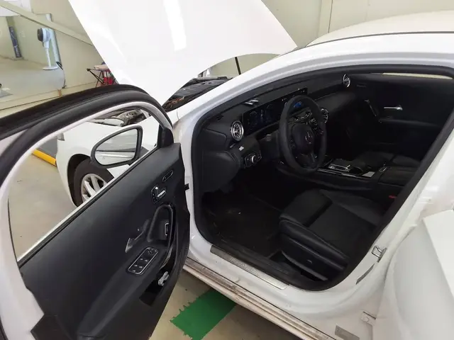 MERCEDES-BENZ A-CLASS 2021