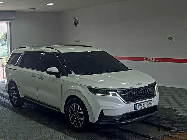 KIA CARNIVAL NEW CARNIVAL NOBLESSE 2023