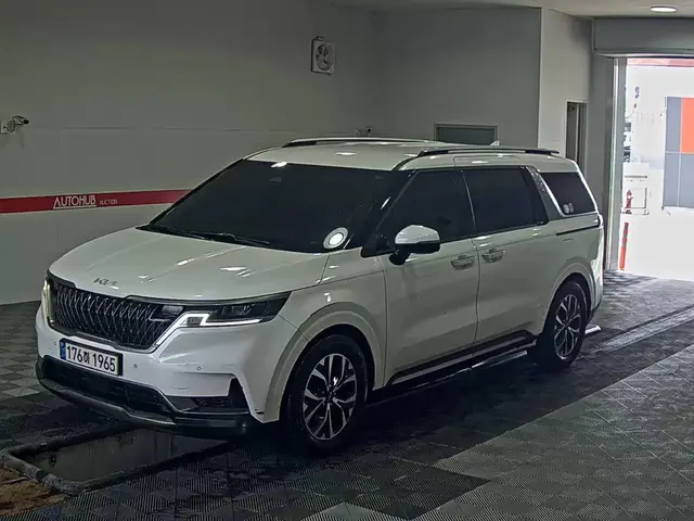KIA CARNIVAL NEW CARNIVAL NOBLESSE 2023