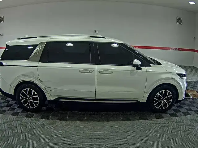 KIA CARNIVAL NEW CARNIVAL NOBLESSE 2023