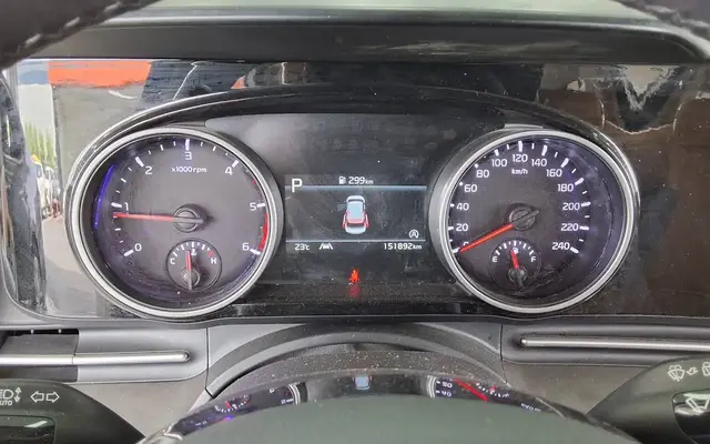 KIA CARNIVAL NEW CARNIVAL NOBLESSE 2023