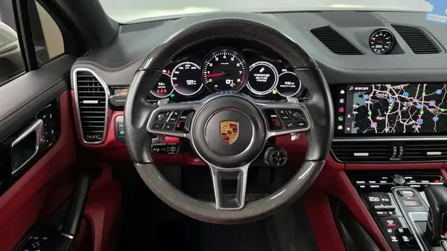 PORSCHE CAYENNE 2022