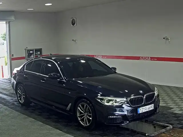 BMW 5 SERIES 2018