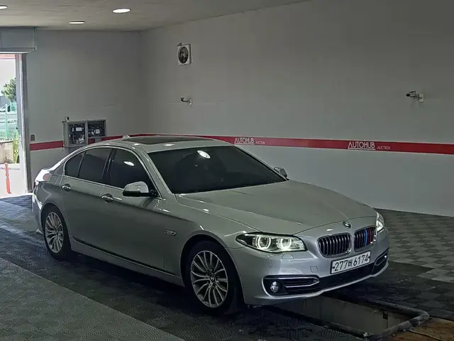 BMW 5 SERIES LUXURY 2015