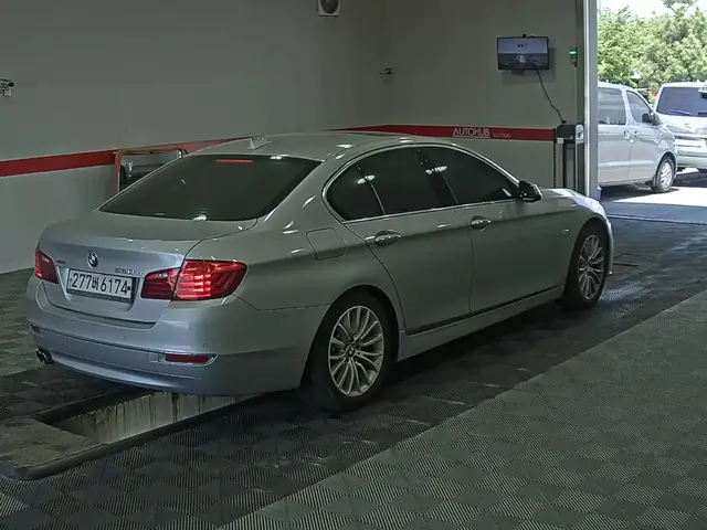 BMW 5 SERIES LUXURY 2015