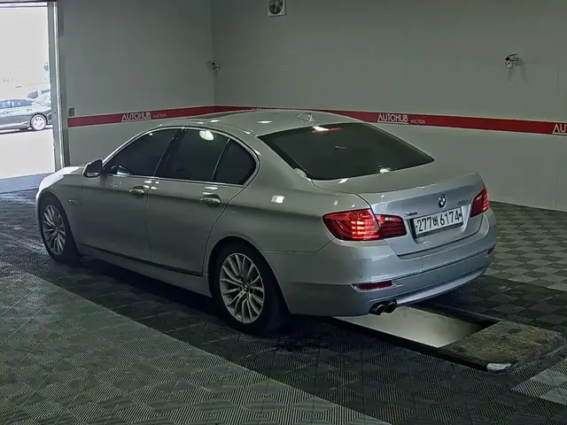 BMW 5 SERIES LUXURY 2015