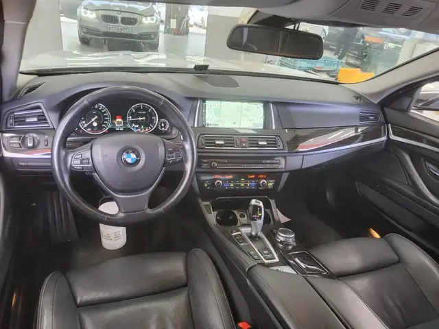 BMW 5 SERIES LUXURY 2015
