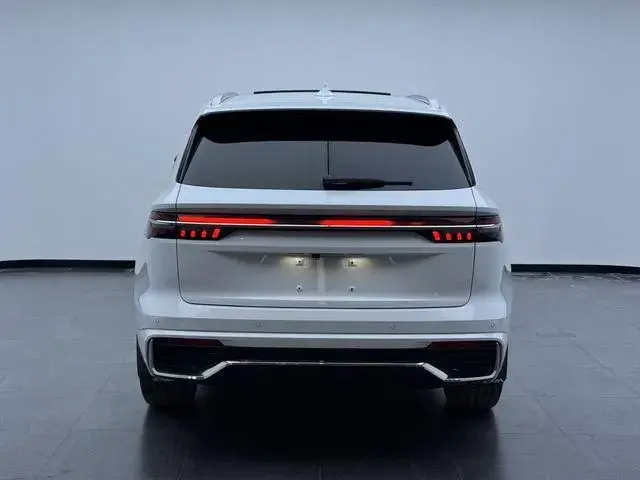 GEELY XINGYUE L МАКСИМАЛЬНАЯ 2023