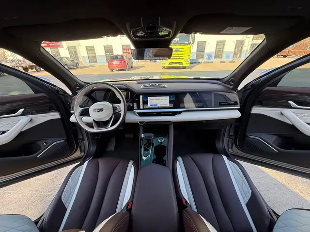 GEELY XINGYUE L PREMIUM 2022