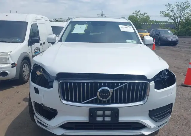 VOLVO XC90 T5 MOMENTUM 7 PASSENGER 2021