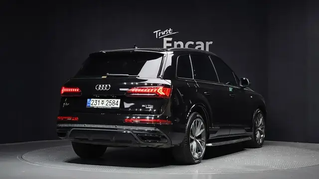 AUDI Q7 PREMIUM 2023
