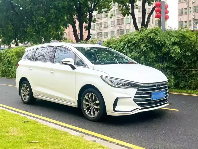 BYD SONG MAX LUXURY 2022
