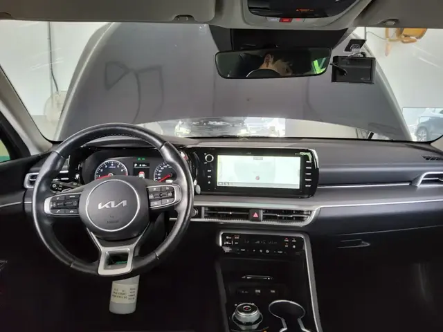 KIA K5 2023