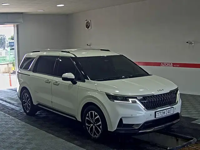 KIA CARNIVAL 9 2022