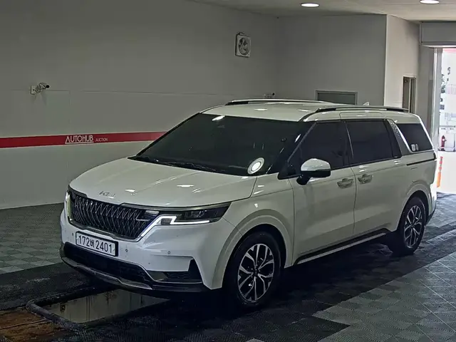 KIA CARNIVAL 9 2022