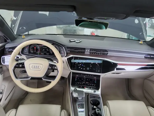 AUDI A6 PREMIUM 2023