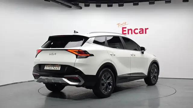 KIA SPORTAGE ЦИФРОВАЯ ПРИБОРНАЯ ПАНЕЛЬ ПОДОГРЕВЫ ПАМЯТЬ СИДЕНИЙ ВЕНТИЛЯЦИЯ АДАПТИВНЫЙ КРУИЗ LED-ОПТИКА 2022