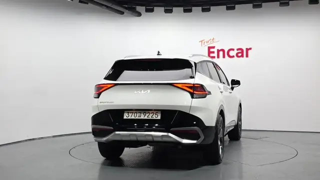 KIA SPORTAGE ЦИФРОВАЯ ПРИБОРНАЯ ПАНЕЛЬ ПОДОГРЕВЫ ПАМЯТЬ СИДЕНИЙ ВЕНТИЛЯЦИЯ АДАПТИВНЫЙ КРУИЗ LED-ОПТИКА 2022
