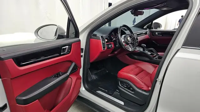 PORSCHE CAYENNE COUPE 3 2022