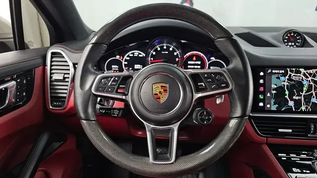 PORSCHE CAYENNE COUPE 3 2022