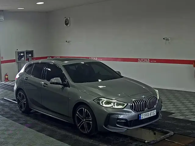 BMW 1 SERIES 2023