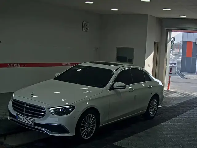 MERCEDES-BENZ E-CLASS 2022