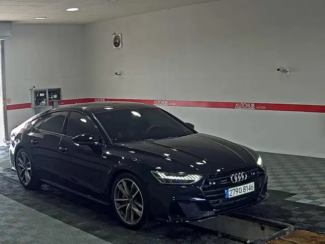 AUDI A7 2022