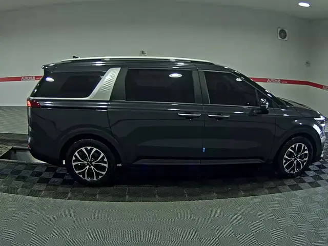 KIA CARNIVAL 2022