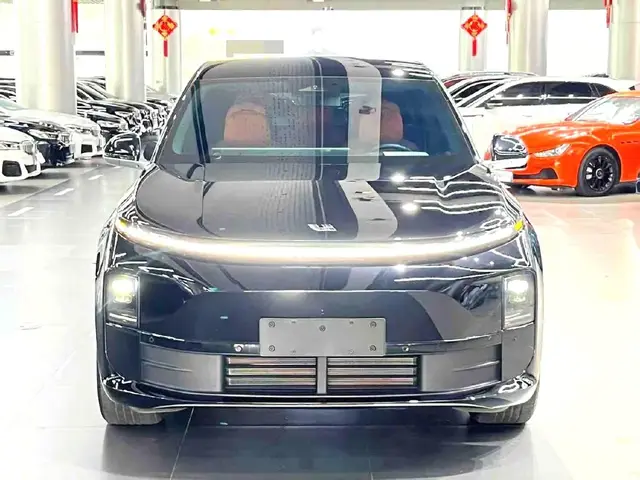 LI AUTO L6 PRO 2024