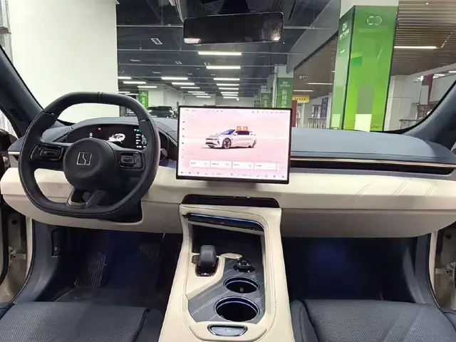 ZEEKR 001 100KWH YOU 2025