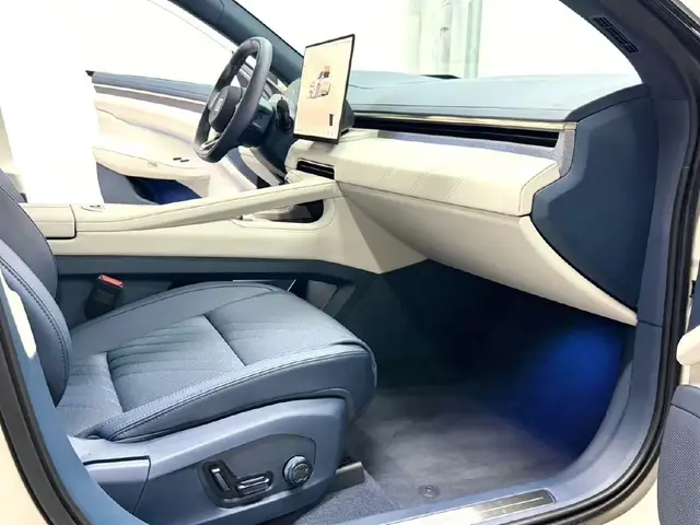 ZEEKR 001 100KWH YOU 2025