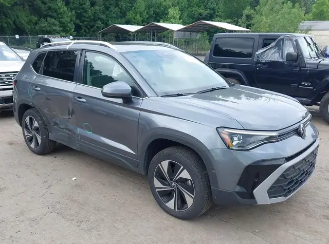 VOLKSWAGEN TAOS SE 2025