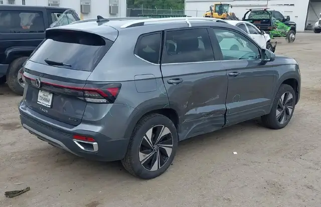 VOLKSWAGEN TAOS SE 2025