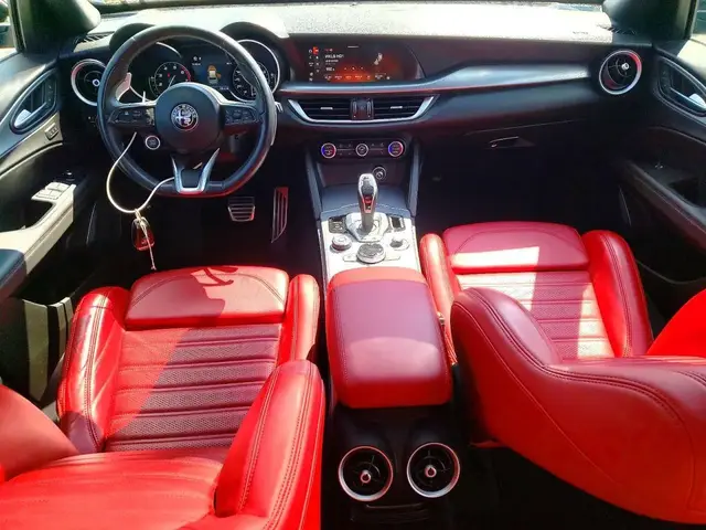 ALFA ROMEO STELVIO TI 2022