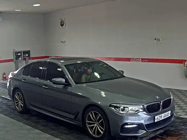 BMW 5 SERIES 2017