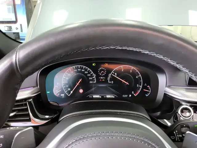 BMW 5 SERIES 2019