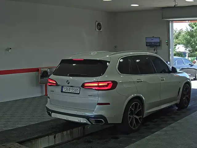 BMW X5 2023