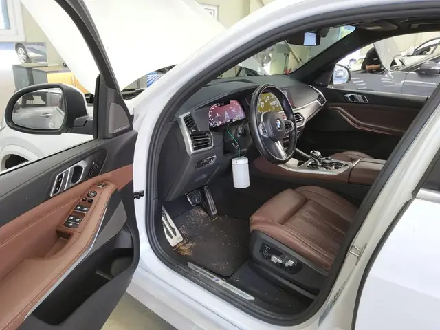 BMW X5 2023