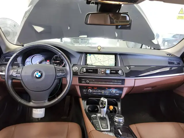 BMW 5- 2016