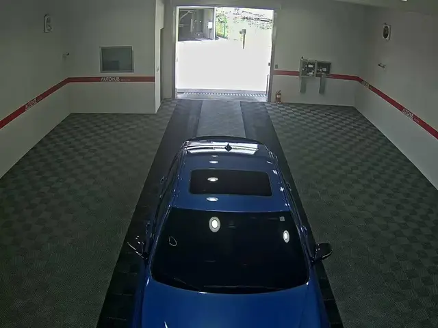 BMW 3- 2016