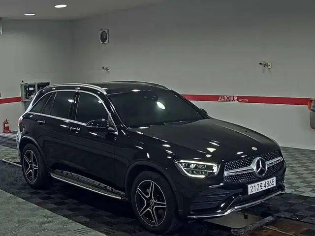 MERCEDES-BENZ GLC- 2022