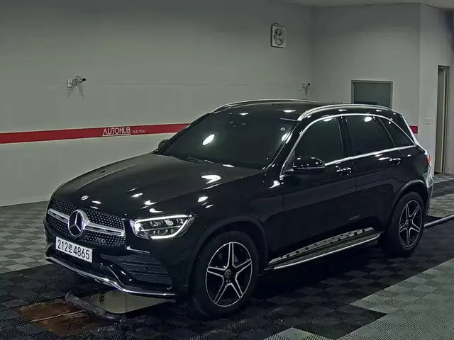 MERCEDES-BENZ GLC- 2022
