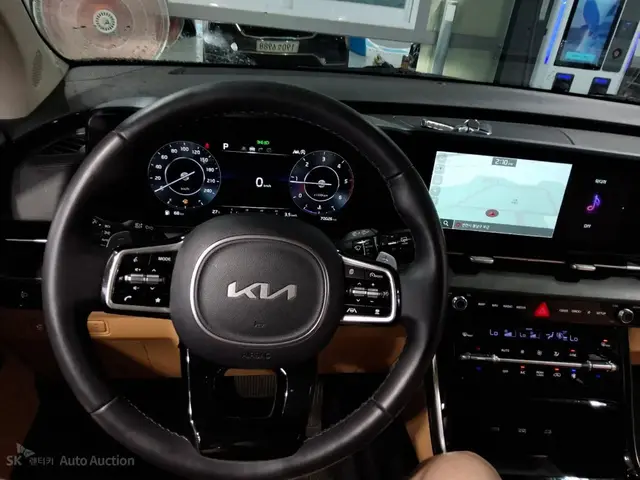 KIA CARNIVAL NOBLESSE 2022