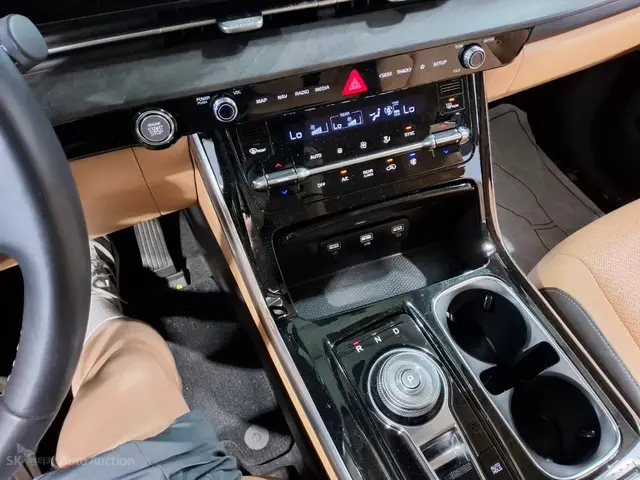 KIA CARNIVAL NOBLESSE 2022
