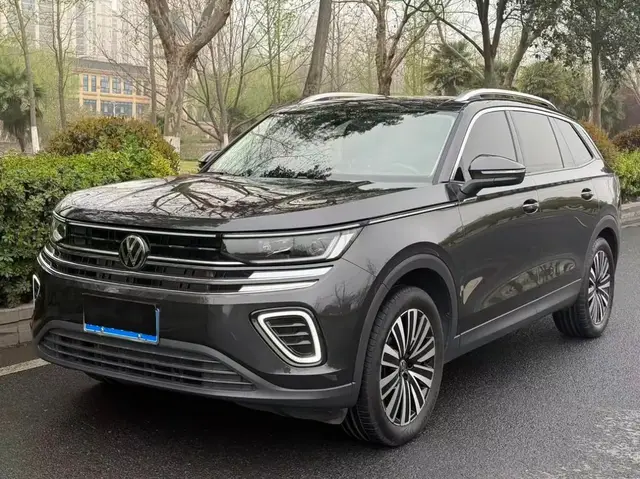 VOLKSWAGEN TAVENDOR ПАНОРАМНАЯ КРЫША ЦИФРОВАЯ ПРИБОРНАЯ ПАНЕЛЬ АДАПТИВНЫЙ КРУИЗ ЭЛЕКТРОПРИВОД БАГАЖНИКА И МНОГИЕ ДРУГИЕ 2023